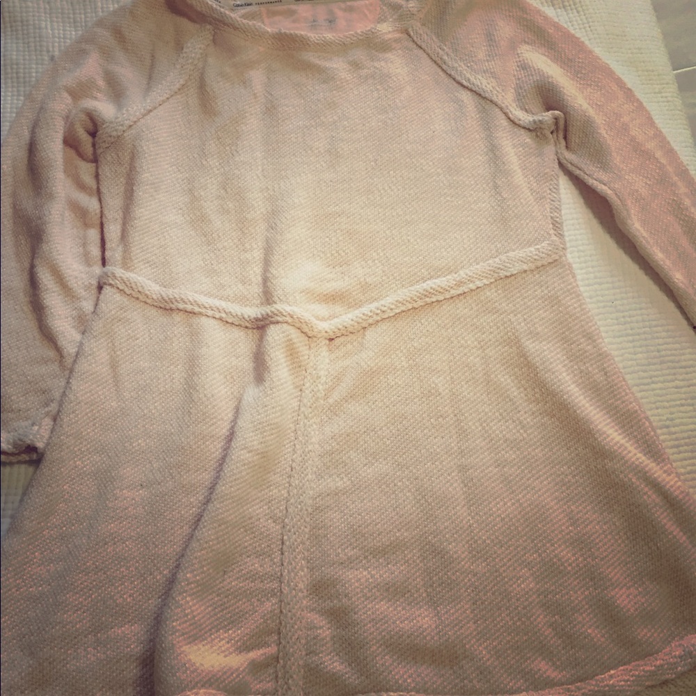 Light pink Calvin Klein workout top